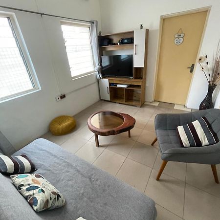 Big & Confortable House In Oxford Street Barnor Apartment Accra Exterior photo